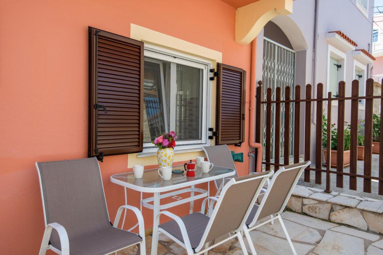 Nina Apartment Gaios Buitenkant foto